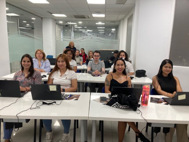 Konecta Foundation and Banco Santander yesterday celebrated the launch of a new edition of their Professional Training School