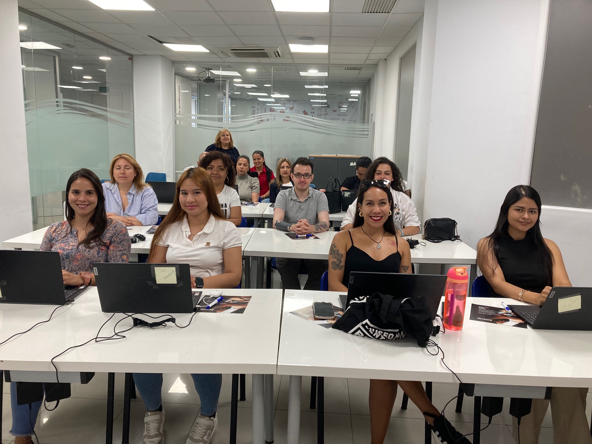 IMG_0969 Konecta Foundation and Banco Santander yesterday celebrated the launch of a new edition of their Professional Training School